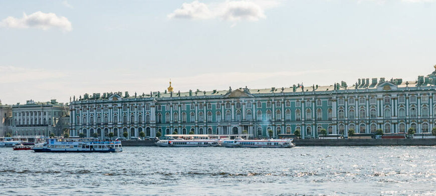 Достопримечательности Санкт-Петербурга – Зимний дворец